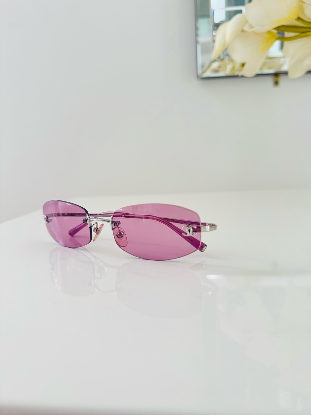 RARE 🍒Vintage Chanel pink  rimless sunglasses. - Picture 3 of 10